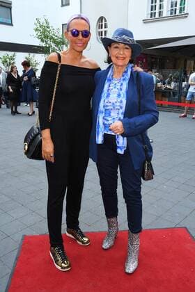 Natascha Ochsenknecht, Baerbel Wierichs Ankunft zur Berlin Premiere von The ADDAMS FAMILY im Admiralspalast in Berlin am 17.05.2017