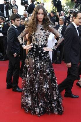 Coco Konig at the Ismael s Ghosts (Les Fantomes d Ismael) screening and Opening Gala during the 70th Cannes Film Festival at the Palais des Festivals on May 17, 2017 in Cannes, France Foto:xD.xBedrosianx xFuturexImage