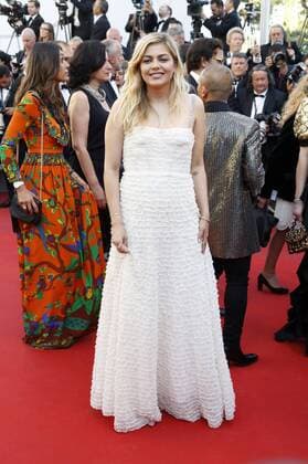 Louane Emera at the Ismael s Ghosts (Les Fantomes d Ismael) screening and Opening Gala during the 70th Cannes Film Festival at the Palais des Festivals on May 17, 2017 in Cannes, France Foto:xD.xBedrosianx xFuturexImage