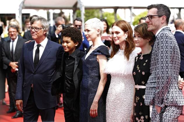 Tood Haynes, Jaden Michael, Michelle Williams, Julianne Moore, Millicent Simmonds and Brian Selznick at the Wonderstruck premiere during the 70th Cannes Film Festival at the Palais des Festivals on May 18, 2017 in Cannes, France Foto:xD.xBedrosianx xFuturexImage
