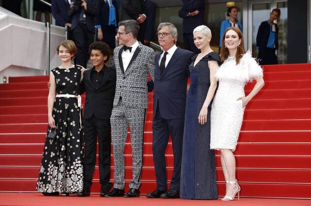 Millicent Simmonds, Jaden Michael, Brian Selznick, Todd Haynes, Michelle Williams and Julianne Moore at the Wonderstruck premiere during the 70th Cannes Film Festival at the Palais des Festivals on May 18, 2017 in Cannes, France Foto:xD.xBedrosianx xFuturexImage