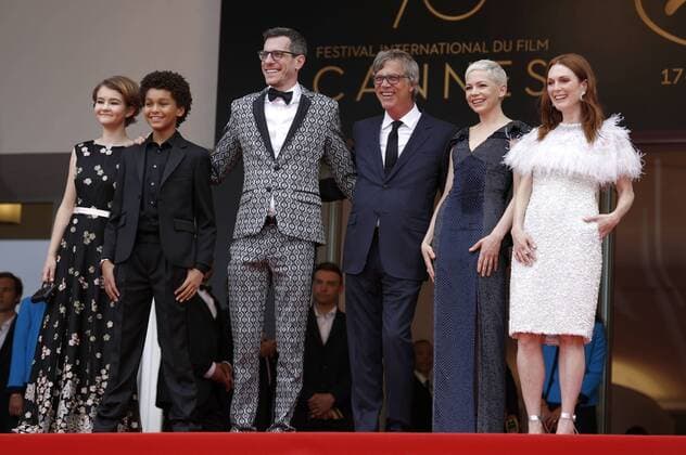 Millicent Simmonds, Jaden Michael, Brian Selznick, Todd Haynes, Michelle Williams and Julianne Moore at the Wonderstruck premiere during the 70th Cannes Film Festival at the Palais des Festivals on May 18, 2017 in Cannes, France Foto:xD.xBedrosianx xFuturexImage
