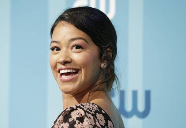 Gina Rodriguez arrives on the red carpet at the 2017 CW Upfront at the London Hotel on May 18, 2017 in New York City.  NYP20170518101 JOHNxANGELILLO