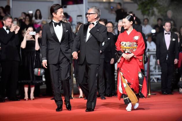 217725 Degun-Paoli Starface 2017-05-18 Cannes France 70eme Festival International du Film de Cannes. Montée des marches du film Mugen No Junin . 70th International Cannes Film Festival. Red Carpet of Mugen No Junin movie Sugisaki, Hannah; Kimura, Takuya; Miike, Takashi  Copyright: xDegun-Paolix STAR_217725_001