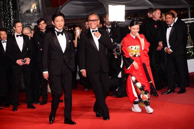 217725 Degun-Paoli Starface 2017-05-18 Cannes France 70eme Festival International du Film de Cannes. Montée des marches du film Mugen No Junin . 70th International Cannes Film Festival. Red Carpet of Mugen No Junin movie Sugisaki, Hannah; Kimura, Takuya; Miike, Takashi  Copyright: xDegun-Paolix STAR_217725_017