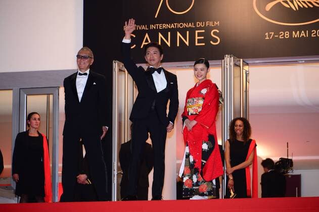 217725 Degun-Paoli Starface 2017-05-18 Cannes France 70eme Festival International du Film de Cannes. Montée des marches du film Mugen No Junin . 70th International Cannes Film Festival. Red Carpet of Mugen No Junin movie Sugisaki, Hannah; Kimura, Takuya; Miike, Takashi  Copyright: xDegun-Paolix STAR_217725_027