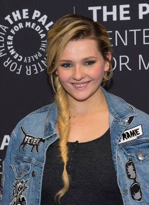 May 18, 2017 - Beverly Hills, California, USA - Abigail Breslin attends The Paley Center for Media presentation of the new ABC Musical Dirty Dancing at Paley the Center for Media on May 18th, 2017 in Beverly Hills, California.Photo:Tony Lowe Globephotos Beverly Hills USA - ZUMAg198 20170518_zaa_g198_006 Copyright: xALowex