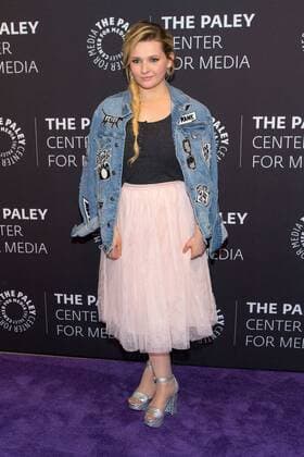 May 18, 2017 - Beverly Hills, California, USA - Abigail Breslin attends The Paley Center for Media presentation of the new ABC Musical Dirty Dancing at Paley the Center for Media on May 18th, 2017 in Beverly Hills, California.Photo:Tony Lowe Globephotos Beverly Hills USA - ZUMAg198 20170518_zaa_g198_042 Copyright: xALowex