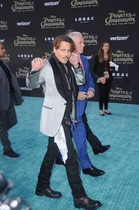 May 18, 2017 - Hollywood, CA, United States - 18 May 2017 - Hollywood, California - Johnny Depp. Premiere Of Disney s Pirates Of The Caribbean: Dead Men Tell No Tales at Dolby Theatre in Hollywood. Photo Credit: AdMedia Hollywood United States - ZUMAa123 20170518_zaa_a123_026 Copyright: xBirdiexThompsonx
