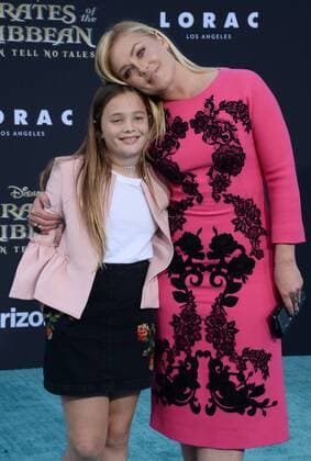 Actress Elisabeth Röhm and her daughter Easton August Anthony Wooster attend the premiere of the premiere of the motion picture fantasy Pirates of the Caribbean: Dead Men Tell No Tales at the Dolby Theatre in the Hollywood section of Los Angeles on May 18, 2017. Storyline: Captain Jack Sparrow searches for the legendary trident of Poseidon, a powerful artifact that bestows upon its possessor total control over the seas.  LAP2017051865 JIMxRUYMEN