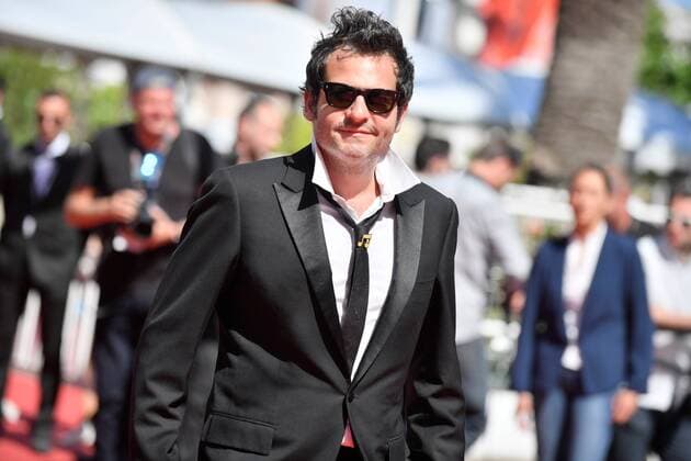 217757 Degun-Paoli Starface 2017-05-19 Cannes France 70eme Festival International du Film de Cannes. Montée des marches du film d ouverture Visages ,Villages 70th International Cannes Film Festival. Red Carpet of Visages ,Villages movie Chedid, Matthieu ( M chanteur)  Copyright: xDegun-Paolix STAR_217757_004