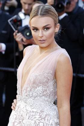 Tallia Storm at the Okja premiere during the 70th Cannes Film Festival at the Palais des Festivals on May 19, 2017 in Cannes, France Foto:xD.xBedrosianx xFuturexImage