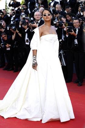 Rihanna at the Okja premiere during the 70th Cannes Film Festival at the Palais des Festivals on May 19, 2017 in Cannes, France Foto:xD.xBedrosianx xFuturexImage