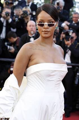 Rihanna at the Okja premiere during the 70th Cannes Film Festival at the Palais des Festivals on May 19, 2017 in Cannes, France Foto:xD.xBedrosianx xFuturexImage