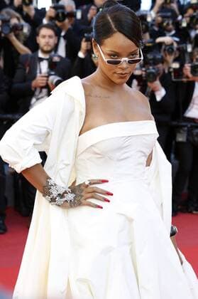 Rihanna at the Okja premiere during the 70th Cannes Film Festival at the Palais des Festivals on May 19, 2017 in Cannes, France Foto:xD.xBedrosianx xFuturexImage