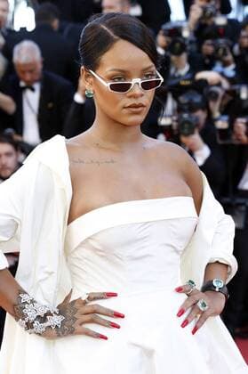 Rihanna at the Okja premiere during the 70th Cannes Film Festival at the Palais des Festivals on May 19, 2017 in Cannes, France Foto:xD.xBedrosianx xFuturexImage