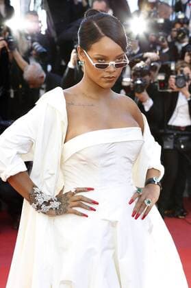Rihanna at the Okja premiere during the 70th Cannes Film Festival at the Palais des Festivals on May 19, 2017 in Cannes, France Foto:xD.xBedrosianx xFuturexImage