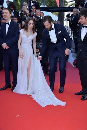 Bilder des Tages 70th Cannes Film Festival - Premiere of the film OKJA Jake Gyllenhaal;Lily Collins Cannes France  518847