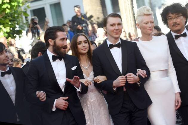 217762 Degun-Paoli Starface 2017-05-19 Cannes France 70eme Festival International du Film de Cannes. Montee des Marches du film Okja. . 70th International Cannes Film Festival. Red Carpet of Okja movie. Gyllenhaal, Jake; Swinton, Tilda; Dano, Paul; Collins, Lily  Copyright: xDegun-Paolix STAR_217762_039