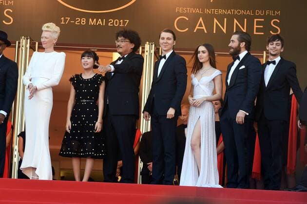 217762 Degun-Paoli Starface 2017-05-19 Cannes France 70eme Festival International du Film de Cannes. Montee des Marches du film Okja. . 70th International Cannes Film Festival. Red Carpet of Okja movie. Gyllenhaal, Jake; Swinton, Tilda; Dano, Paul; Collins, Lily; Joon-Ho, Bong  Copyright: xDegun-Paolix STAR_217762_056