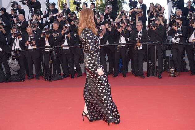 217762 Degun-Paoli Starface 2017-05-19 Etats-Unis 70eme Festival International du Film de Cannes. Montee des Marches du film Okja. . 70th International Cannes Film Festival. Red Carpet of Okja movie. Moore, Julianne  Copyright: xDegun-Paolix STAR_217762_100