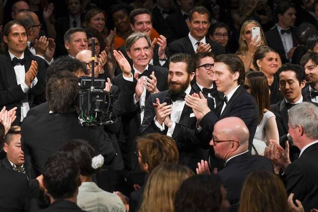 217766 Serge Arnal Starface 2017-05-19 Cannes France 70eme Festival International du Film de Cannes. Ambiance salle fin de film Okja . 7àeme International Cannes Film festival. Atmopshere at the end of Okja screening. EXCLUSIVE Gyllenhaal, Jake; Dano, Paul; Joon-Ho, Bong  Copyright: xSergexArnalx xStarfacex STAR_217766_009