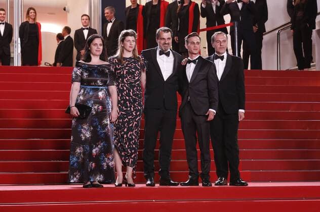 Viktoria Petranyi, Kata Weber, Kornel Mundruczo, Zsombor Jeger and Merab Ninidze at the Jupiter s Moon premiere during the 70th Cannes Film Festival at the Palais des Festivals on May 19, 2017 in Cannes, France Foto:xD.xBedrosianx xFuturexImage