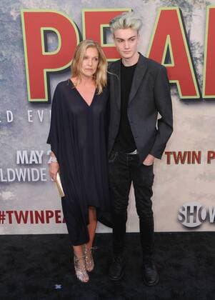 May 19, 2017 - Los Angeles, CA, United States - 19 May 2017 - Los Angeles, California - Sheryl Lee. Premiere Of Showtime s Twin Peaks held at Theater at The Ace Hotel in Los Angeles. Photo Credit: AdMedia Los Angeles United States - ZUMAa123 20170519_zaa_a123_029 Copyright: xBirdiexThompsonx