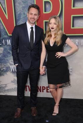 May 19, 2017 - Los Angeles, CA, United States - 19 May 2017 - Los Angeles, California - Thomas Sadoski, Amanda Seyfried. Premiere Of Showtime s Twin Peaks held at Theater at The Ace Hotel in Los Angeles. Photo Credit: AdMedia Los Angeles United States - ZUMAa123 20170519_zaa_a123_089 Copyright: xBirdiexThompsonx