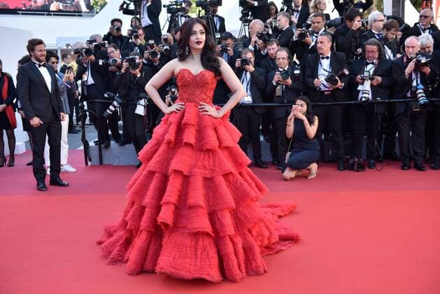 217802 Degun-Paoli Starface 2017-05-20 Cannes France 70eme Festival International du Film de Cannes. Montee des Marches du film 120 battements par minute . 70th International Cannes Film Festival. Red Carpet of 120 battements par minute movie. Rai, Aishwarya  Copyright: xDegun-Paolix STAR_217802_095
