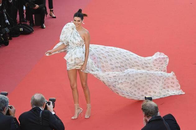 217803 Serge Arnal Starface 2017-05-20 Cannes France 70eme Festival International du Film de Cannes. Montee des Marches du film 120 battements par minute . 70th International Cannes Film Festival. Red Carpet of 120 battements par minute movie. Jenner, Kendall  Copyright: xSergexArnalx xStarfacex STAR_217803_036