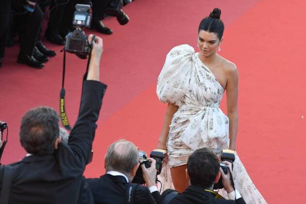 217803 Serge Arnal Starface 2017-05-20 Cannes France 70eme Festival International du Film de Cannes. Montee des Marches du film 120 battements par minute . 70th International Cannes Film Festival. Red Carpet of 120 battements par minute movie. Jenner, Kendall  Copyright: xSergexArnalx xStarfacex STAR_217803_049