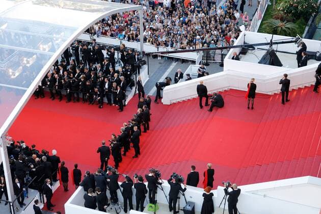 ambiance CINEMA : 70 eme Festival de Cannes - Tapis Rouge 120 Battements Par Minute - 20 05 2017 LoicThebaud Panoramic 