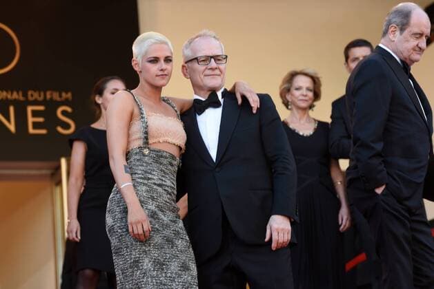 Kristen Stewart CINEMA : 70 eme Festival de Cannes - Tapis Rouge 120 Battements Par Minute - 20 05 2017 LoicThebaud Panoramic 