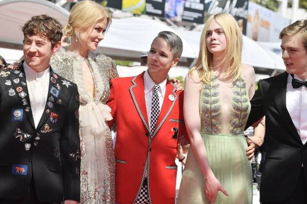 217834 Degun-Paoli Starface 2017-05-21 Cannes France 70eme Festival International du Film de Cannes. Montee des Marches du film How to Talk to Girls at Parties . 70th International Cannes Film Festival. Red Carpet of How to Talk to Girls at Parties movie. Kidman, Nicole; Fanning, Elle; Mitchell, John Cameron; Sharp, Alex; Lewis, Aj  Copyright: xDegun-Paolix STAR_217834_010