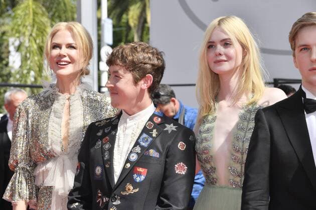 217834 Degun-Paoli Starface 2017-05-21 Cannes France 70eme Festival International du Film de Cannes. Montee des Marches du film How to Talk to Girls at Parties . 70th International Cannes Film Festival. Red Carpet of How to Talk to Girls at Parties movie. Kidman, Nicole; Fanning, Elle; Sharp, Alex  Copyright: xDegun-Paolix STAR_217834_016
