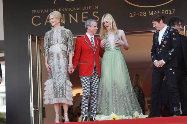 217843 Degun-Paoli Starface 2017-05-21 Cannes France 70eme Festival International du Film de Cannes. Redescente du film How to Talk to Girls at Parties . 70th International Cannes Film Festival. Cast of How to talk to Girls at parties leaving the screening. Kidman, Nicole; Fanning, Elle  Copyright: xDegun-Paolix STAR_217843_029