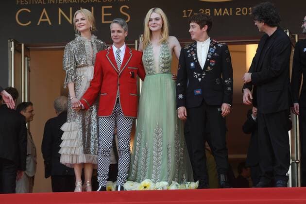 217843 Degun-Paoli Starface 2017-05-21 Cannes France 70eme Festival International du Film de Cannes. Redescente du film How to Talk to Girls at Parties . 70th International Cannes Film Festival. Cast of How to talk to Girls at parties leaving the screening. Kidman, Nicole; Fanning, Elle  Copyright: xDegun-Paolix STAR_217843_033