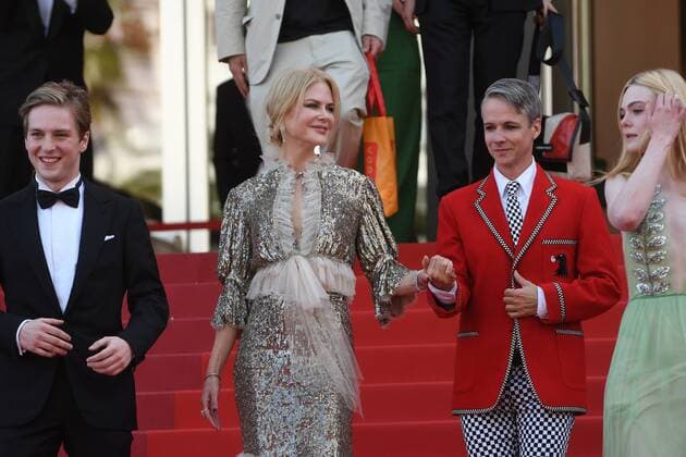 217843 Degun-Paoli Starface 2017-05-21 Cannes France 70eme Festival International du Film de Cannes. Redescente du film How to Talk to Girls at Parties . 70th International Cannes Film Festival. Cast of How to talk to Girls at parties leaving the screening. Kidman, Nicole; Fanning, Elle  Copyright: xDegun-Paolix STAR_217843_035