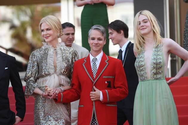 217843 Degun-Paoli Starface 2017-05-21 Cannes France 70eme Festival International du Film de Cannes. Redescente du film How to Talk to Girls at Parties . 70th International Cannes Film Festival. Cast of How to talk to Girls at parties leaving the screening. Kidman, Nicole; Fanning, Elle  Copyright: xDegun-Paolix STAR_217843_037