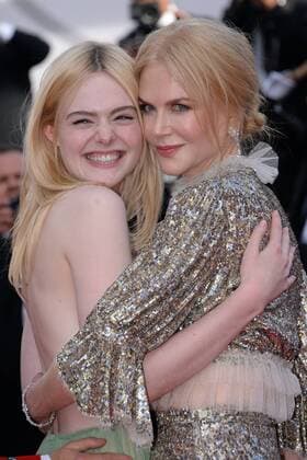 217843 Degun-Paoli Starface 2017-05-21 Cannes France 70eme Festival International du Film de Cannes. Redescente du film How to Talk to Girls at Parties . 70th International Cannes Film Festival. Cast of How to talk to Girls at parties leaving the screening. Kidman, Nicole; Fanning, Elle  Copyright: xDegun-Paolix STAR_217843_054
