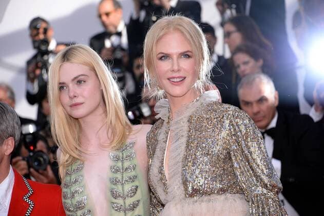 217843 Degun-Paoli Starface 2017-05-21 Cannes France 70eme Festival International du Film de Cannes. Redescente du film How to Talk to Girls at Parties . 70th International Cannes Film Festival. Cast of How to talk to Girls at parties leaving the screening. Kidman, Nicole; Fanning, Elle  Copyright: xDegun-Paolix STAR_217843_058