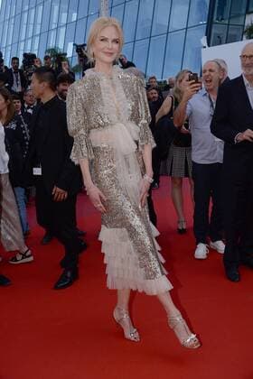 217843 Degun-Paoli Starface 2017-05-21 Cannes France 70eme Festival International du Film de Cannes. Redescente du film How to Talk to Girls at Parties . 70th International Cannes Film Festival. Cast of How to talk to Girls at parties leaving the screening. Kidman, Nicole  Copyright: xDegun-Paolix STAR_217843_064