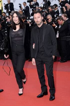217837 Degun-Paoli Starface 2017-05-21 Cannes France 70eme Festival International du Film de Cannes. Montee des Marches du film The Meyerowitz Stories . 70th International Cannes Film Festival. Red Carpet of The Meyerowitz Stories movie Dalle, Béatrice  Copyright: xDegun-Paolix STAR_217837_023