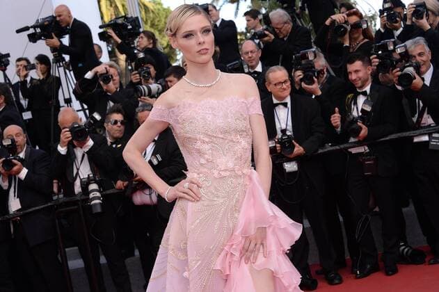 217837 Degun-Paoli Starface 2017-05-21 Cannes France 70eme Festival International du Film de Cannes. Montee des Marches du film The Meyerowitz Stories . 70th International Cannes Film Festival. Red Carpet of The Meyerowitz Stories movie Rocha, Coco  Copyright: xDegun-Paolix STAR_217837_052