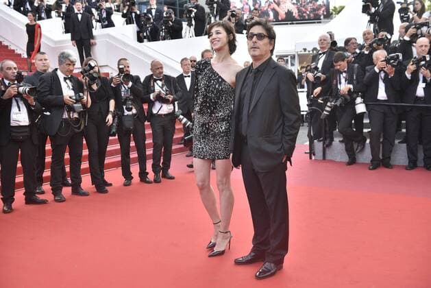 217837 Degun-Paoli Starface 2017-05-21 Etats-Unis 70eme Festival International du Film de Cannes. Montee des Marches du film The Meyerowitz Stories . 70th International Cannes Film Festival. Red Carpet of The Meyerowitz Stories movie Gainsbourg, Charlotte; Attal, Yvan  Copyright: xDegun-Paolix STAR_217837_080