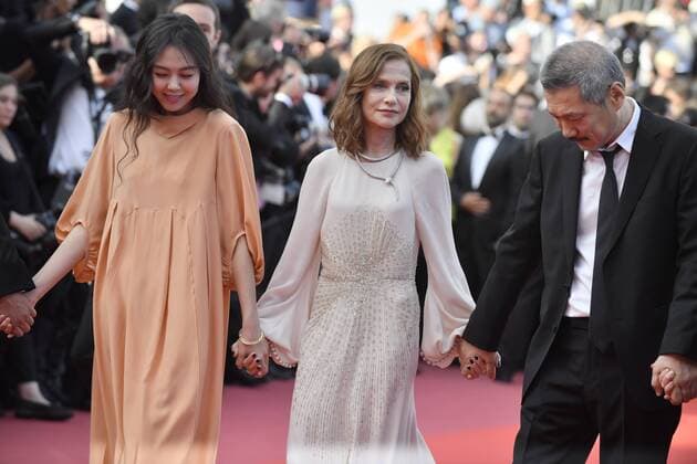 217837 Degun-Paoli Starface 2017-05-21 Etats-Unis 70eme Festival International du Film de Cannes. Montee des Marches du film The Meyerowitz Stories . 70th International Cannes Film Festival. Red Carpet of The Meyerowitz Stories movie Huppert, Isabelle  Copyright: xDegun-Paolix STAR_217837_091