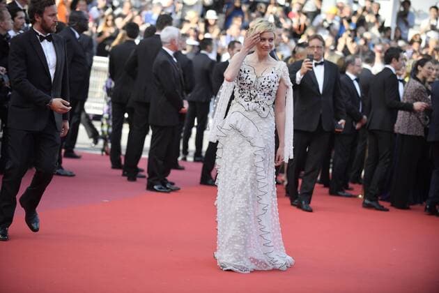 217837 Degun-Paoli Starface 2017-05-21 Etats-Unis 70eme Festival International du Film de Cannes. Montee des Marches du film The Meyerowitz Stories . 70th International Cannes Film Festival. Red Carpet of The Meyerowitz Stories movie Gerwig, Greta  Copyright: xDegun-Paolix STAR_217837_129