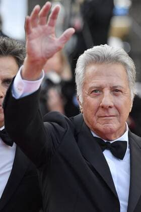 217837 Degun-Paoli Starface 2017-05-21 Etats-Unis 70eme Festival International du Film de Cannes. Montee des Marches du film The Meyerowitz Stories . 70th International Cannes Film Festival. Red Carpet of The Meyerowitz Stories movie Hoffman, Dustin  Copyright: xDegun-Paolix STAR_217837_143