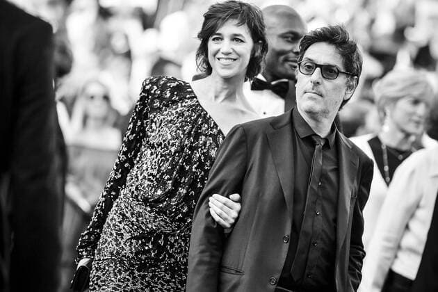 217837 Degun-Paoli Starface 2017-05-21 Cannes France 70eme Festival International du Film de Cannes. Montee des Marches du film The Meyerowitz Stories . 70th International Cannes Film Festival. Red Carpet of The Meyerowitz Stories movie Gainsbourg, Charlotte; Attal, Yvan  Copyright: xDegun-Paolix STAR_217837_153